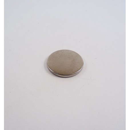 Imán invisible 2 centímetros