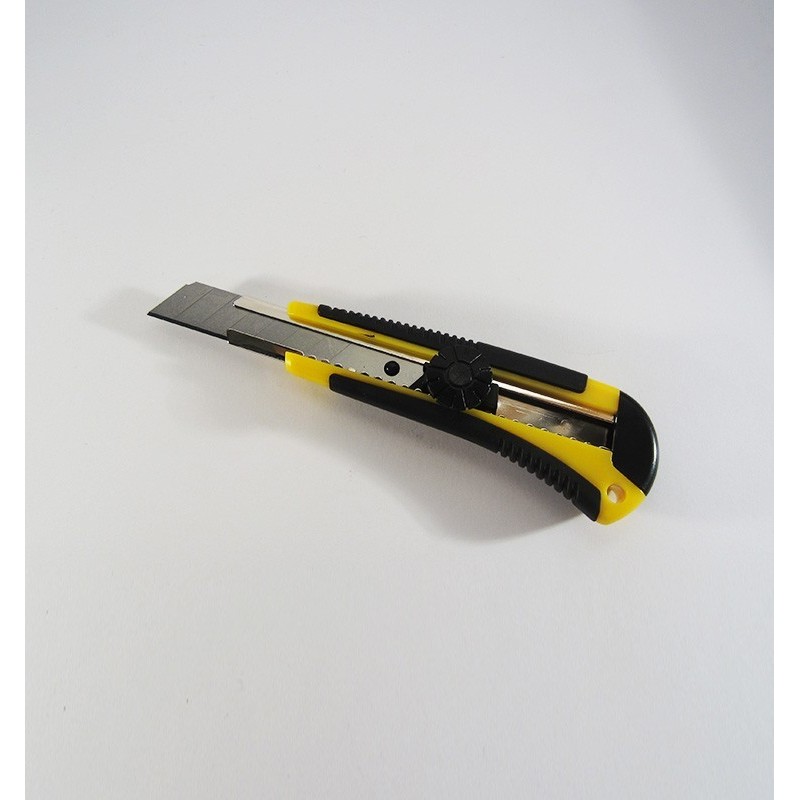 Cutter profesional con rueda cuchilla 25mm